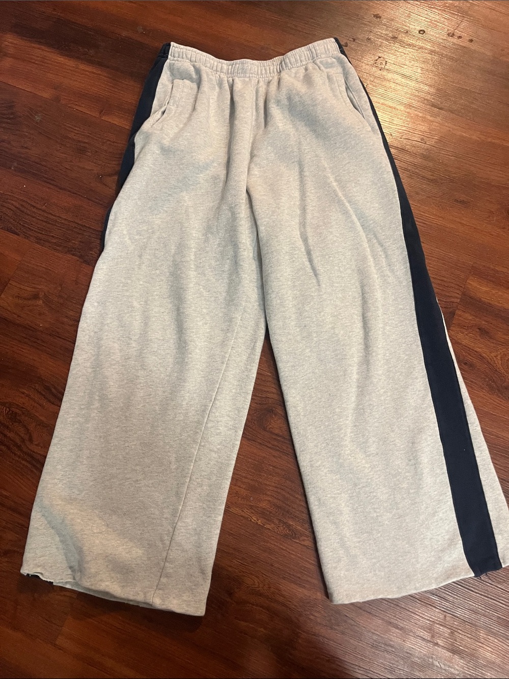 Brandy Melville Gray Sweatpants with Navy Side Stripe